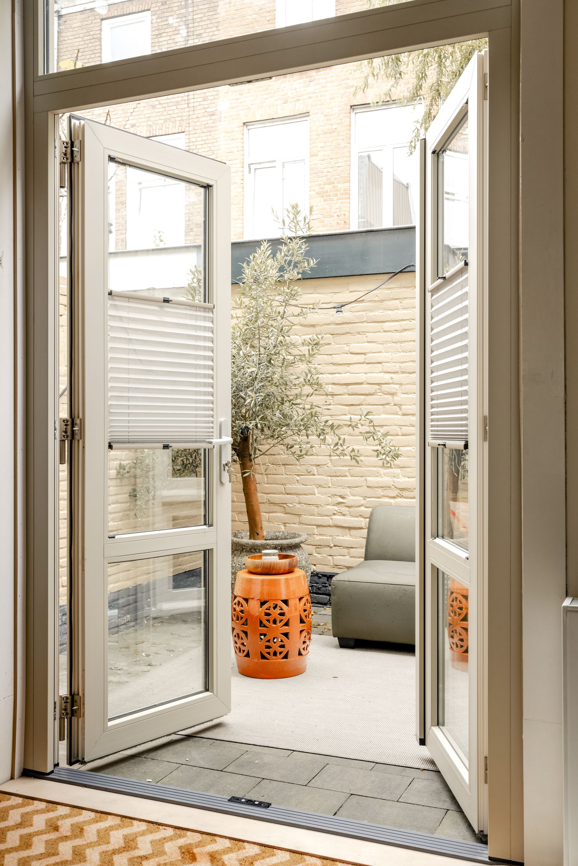 17 WVOJH Haarlem Select Window .jpg